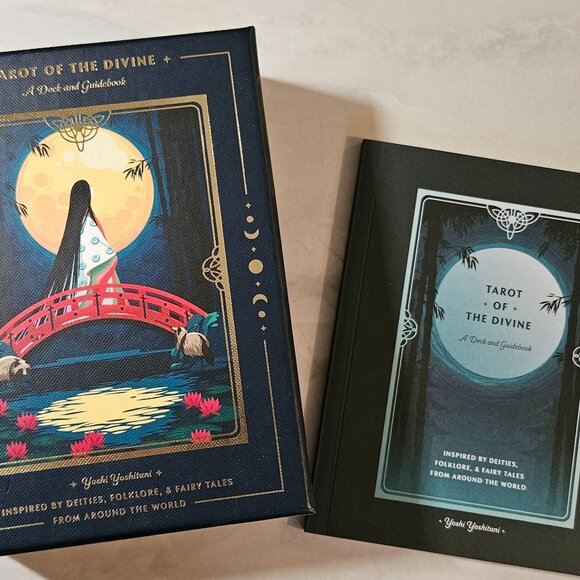 Tarot of the Divine - Picture 1 of 2